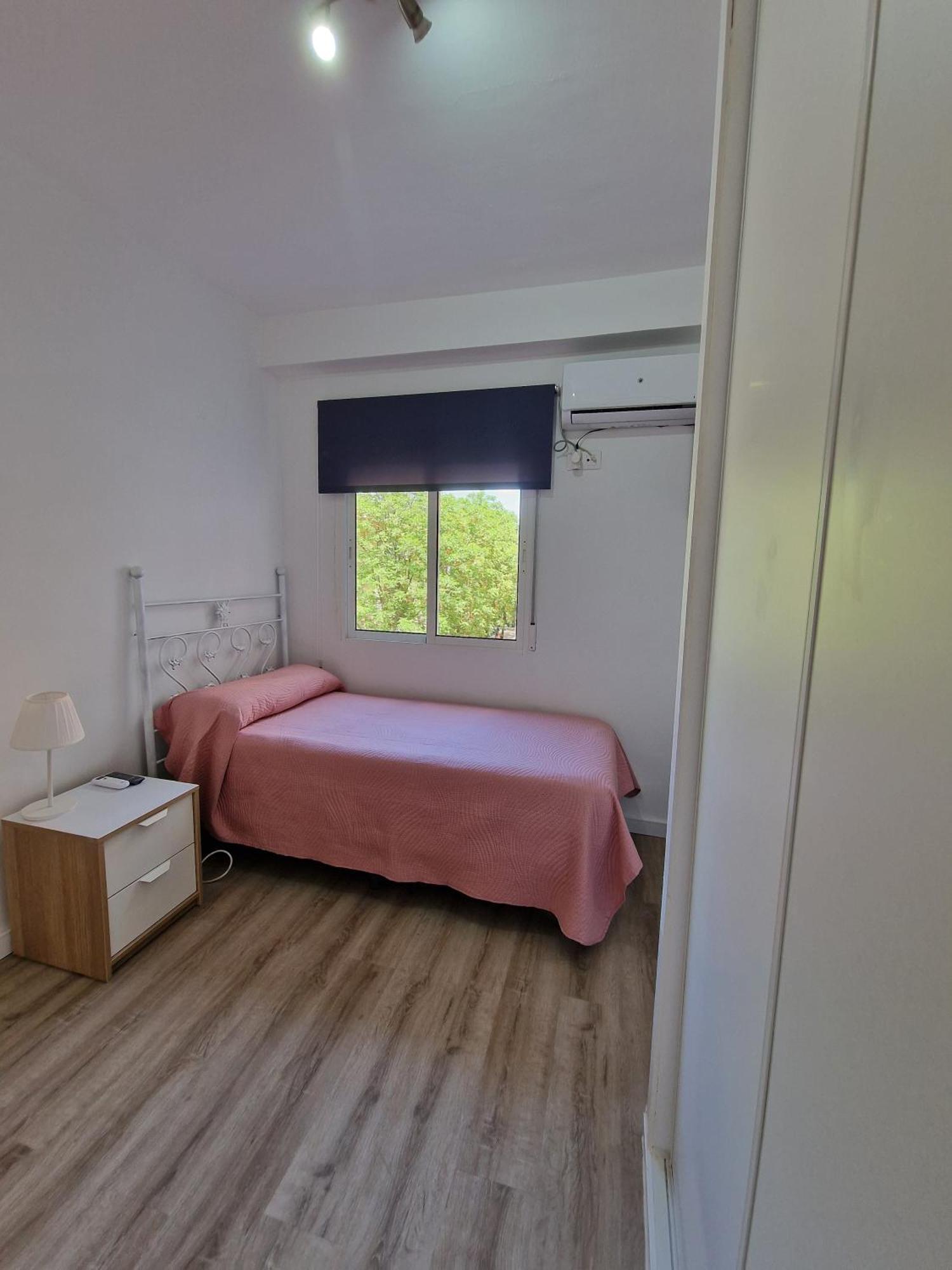 Virgen De Lujan Triana Apartman Sevilla Kültér fotó